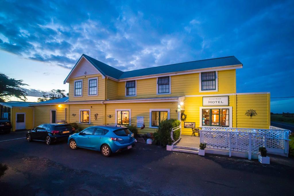 Stony River Hotel Okato Екстериор снимка
